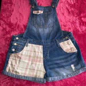 LEI WOMEN JEANS SHORTSALL💕SIZE M💕